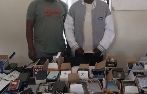 TWO SUSPECTS ARRESTED IN KISII PHONE THEFT AND HACKING RACKET AS OVER 500 PHONES RECOVERED