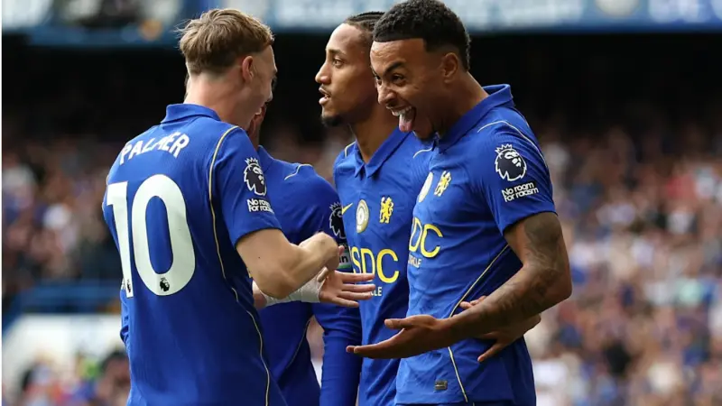 XABI ALONSO’S CHELSEA FACE STIFF TEST AGAINST KEITH ANDREWS’ UNBEATEN BRENTFORD IN WEST LONDON DERBY.