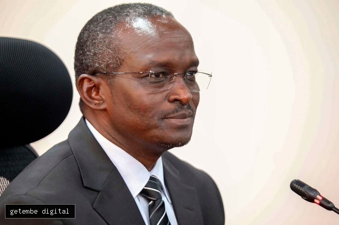 REGISTRAR ORDERS NATIONWIDE CHECK ON POLITICAL PARTIES AMID "BRIEFCASE PARTY" CONCERNS