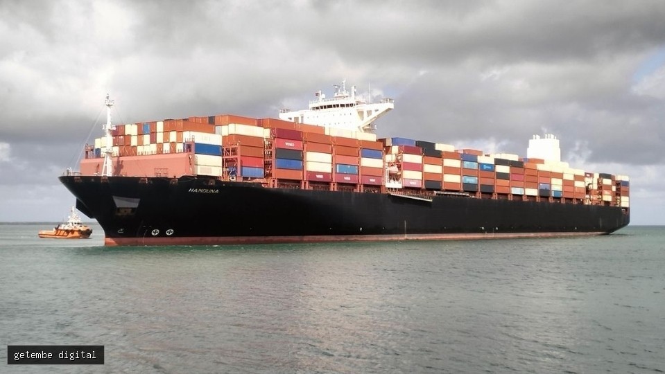 LAMU PORT MAKES HISTORY WITH RECORD 5,200-TEU SHIP DISCHARGE