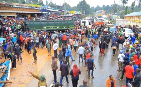 MP Zaheer Jhanda Visits Families of Kegati Accident Victims.